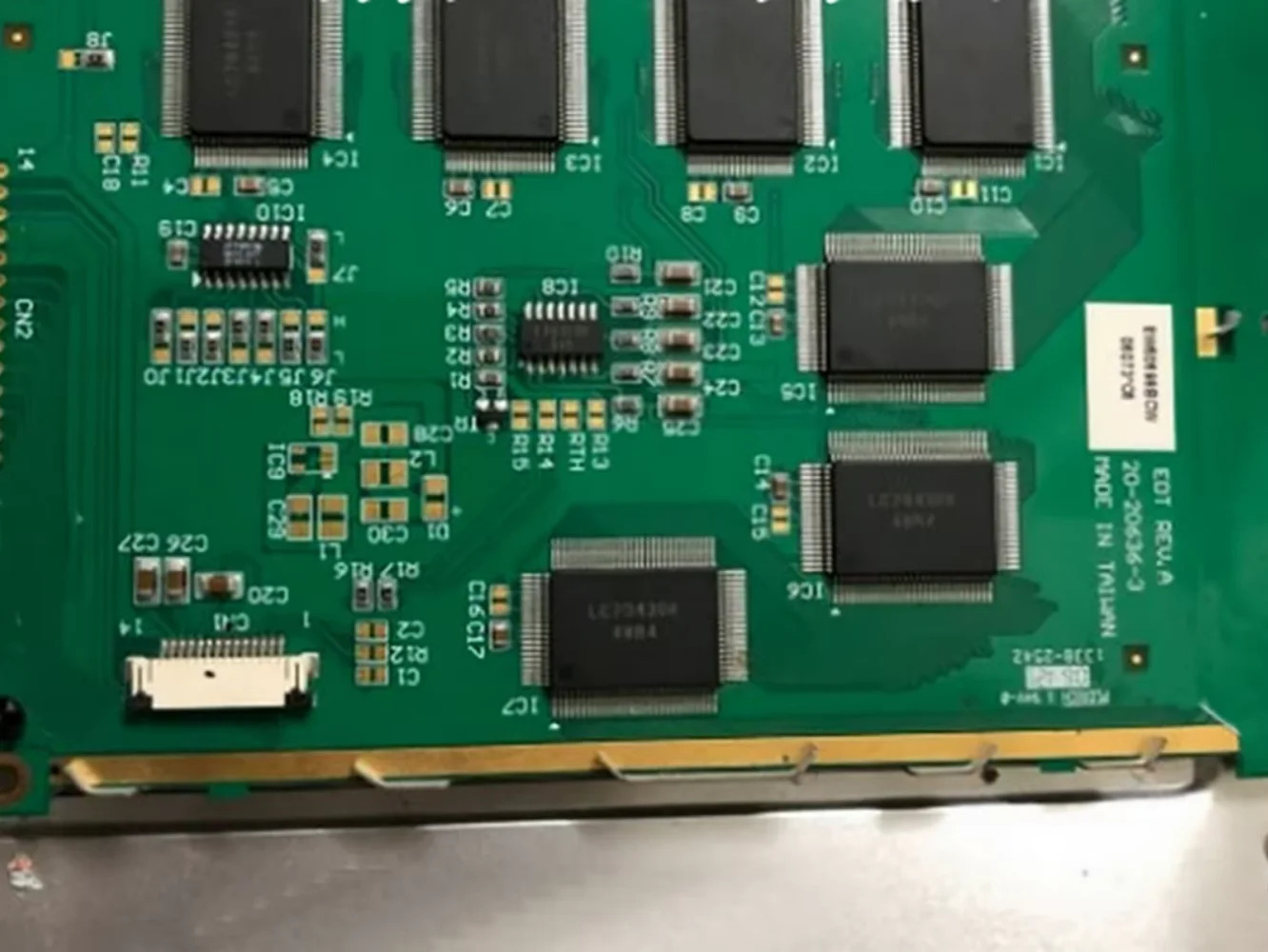 EW50698BCW LCD 디스플레이 화면