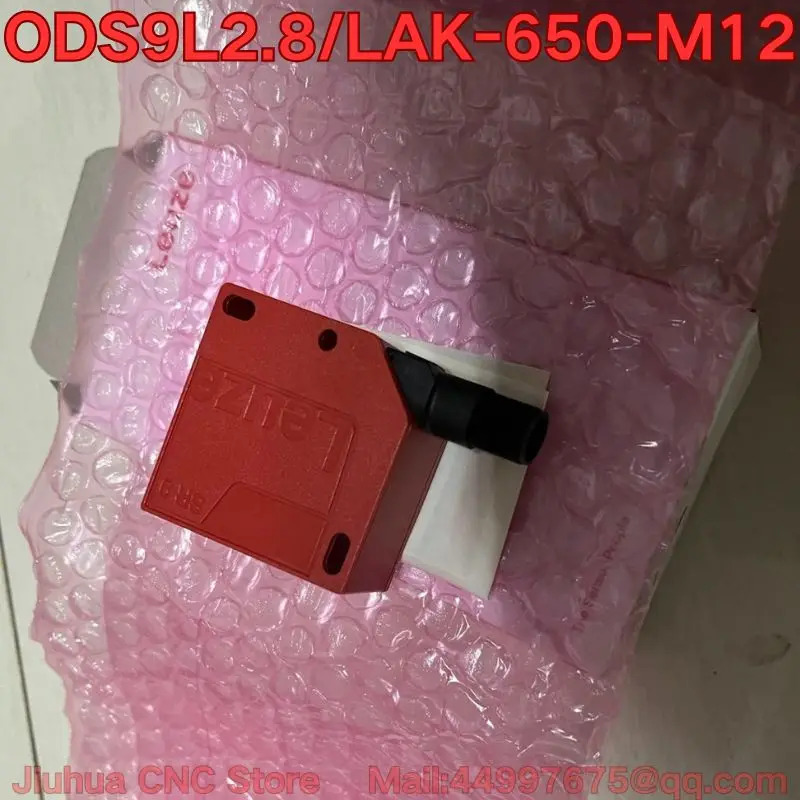 ODS9L2.8/LAK-650-M12 레이저 센서