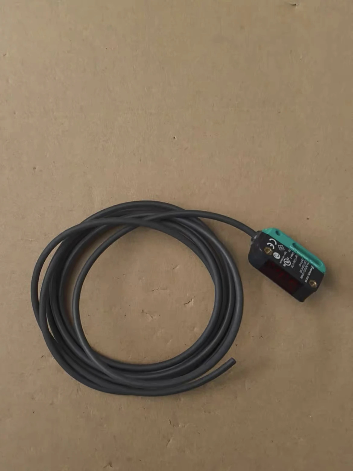 OBT150-R100-2EP1-IO