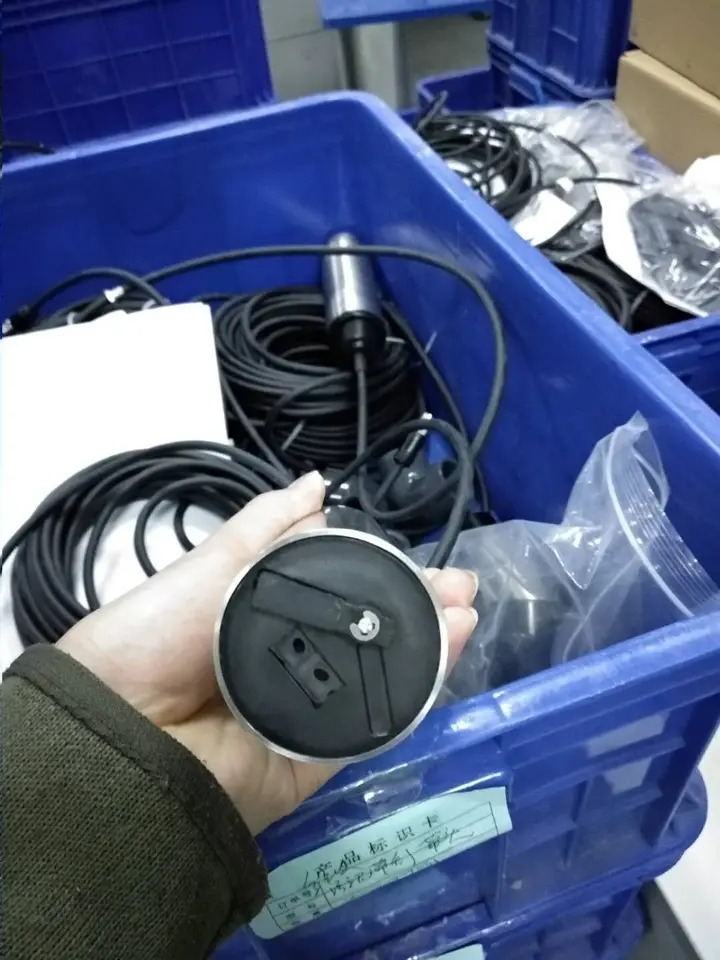 셀프 클리닝 인라물 TDS PH 탁도 센서 RS485 Modbus 0-20 NTU 0-100 0-3000NTU 범위 프로브 OEM