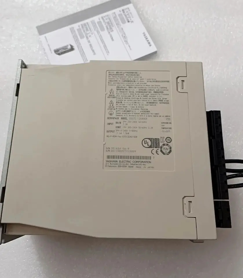 SGD7S-120A00A 서보 드라이브 SGD7S 120A00A