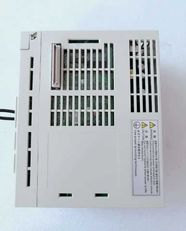 SGDH-04AE 서보 드라이브 SGDH 04AE 신