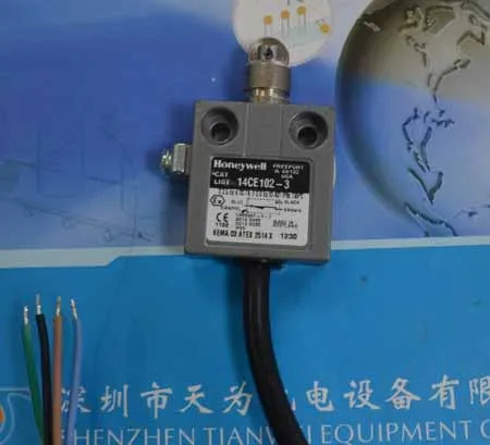 Honeywell 리미트 스위치 14CE102-3 단종
