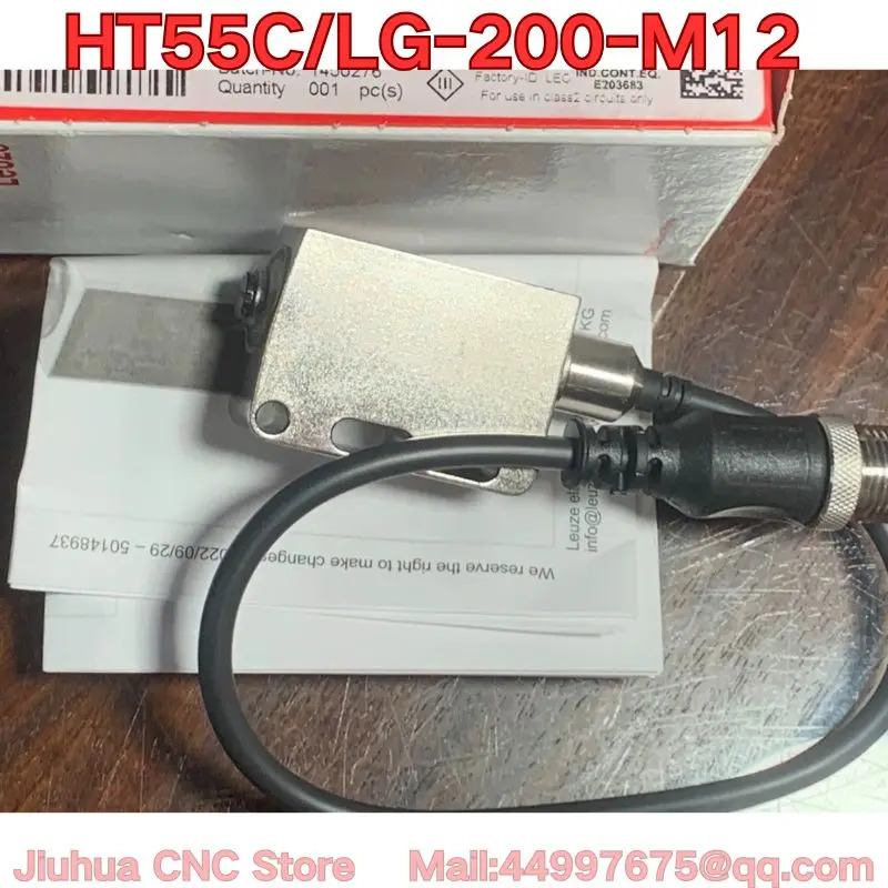 HRTR 55/66200-S12 HT55C/LG-200-M12 저반사 광전센서
