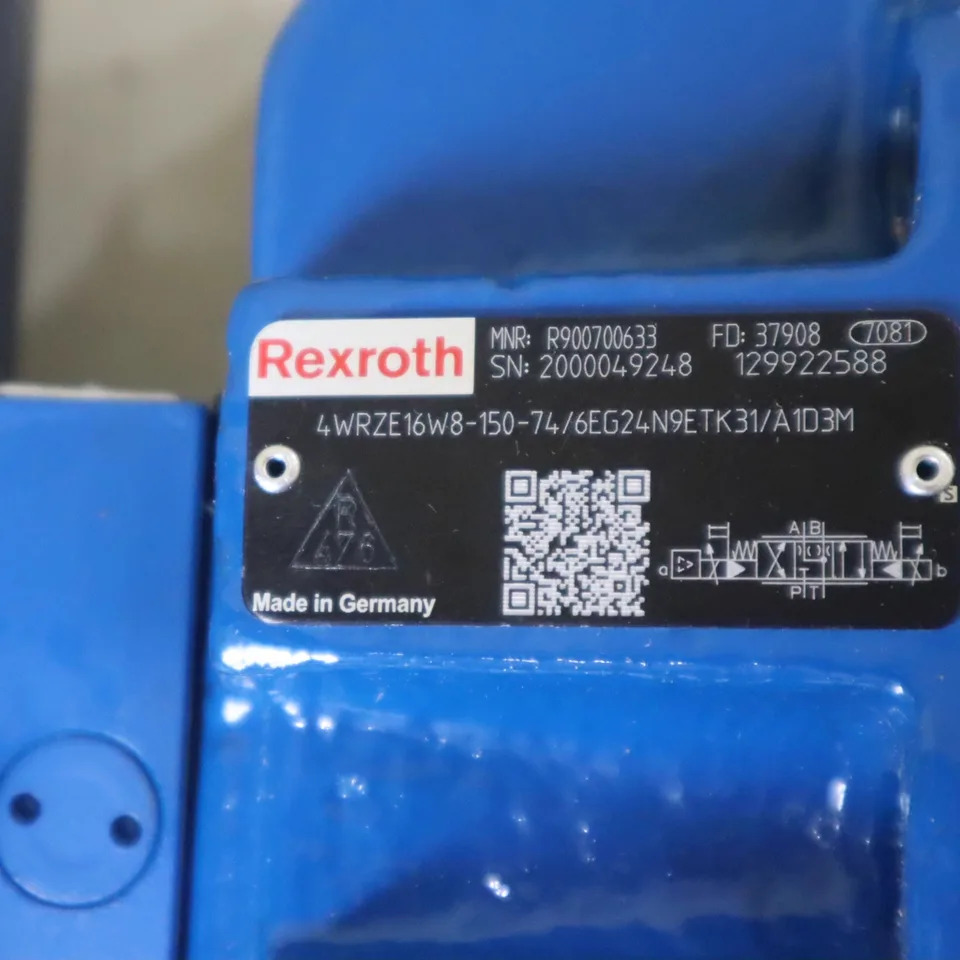R900700633 4W RZ E16 W8 - 150-70/6 EG 24 N9 ET K31/A1D Rexroth REXROTH