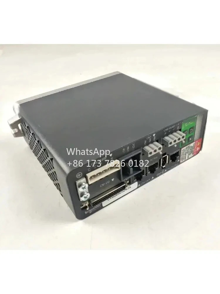 LXM28AU02M3X 서보 드라이브 200W 작동 기능 사OK