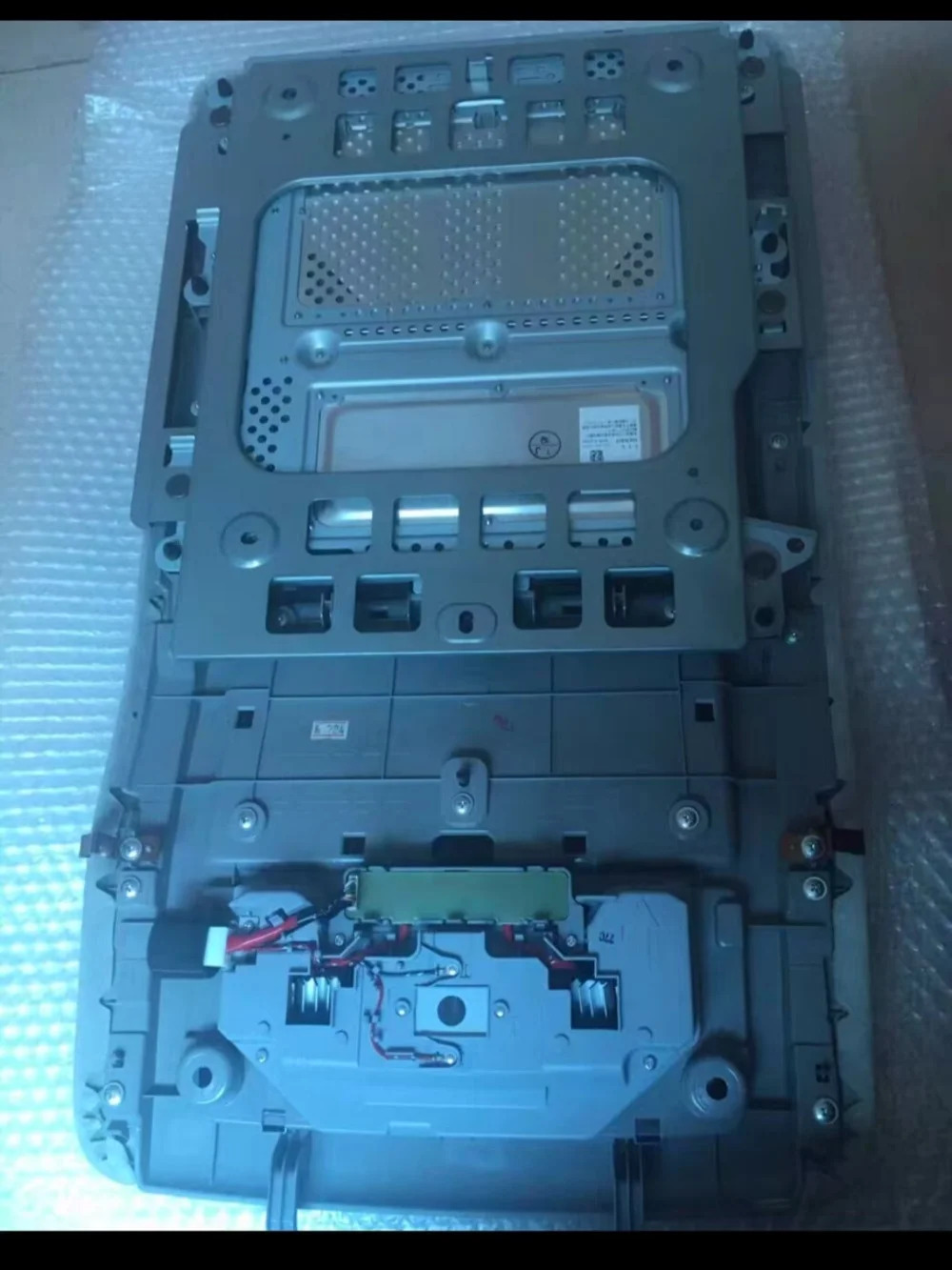 LS600천장걸이형 TV 화면