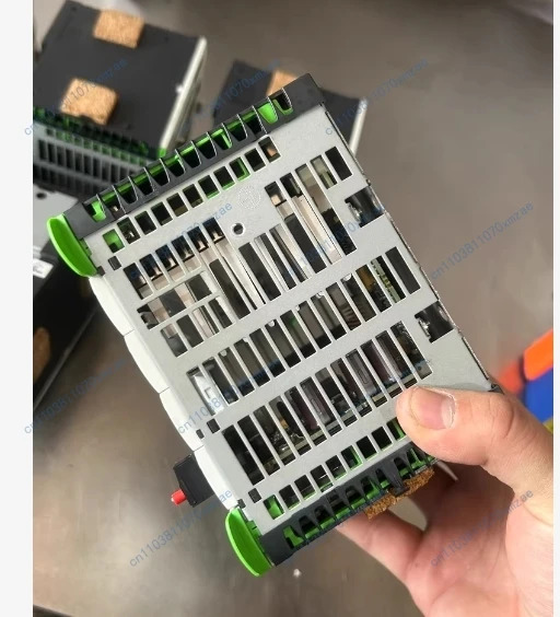 PLC K2-200 시리즈 모델 CP 242/A. 다양인터페이스를 제공 리퍼 완료