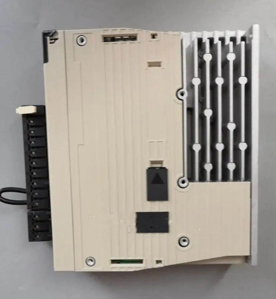 SGDV-1R6A11B 서보 드라이브 SGDV 1R6A11B 신