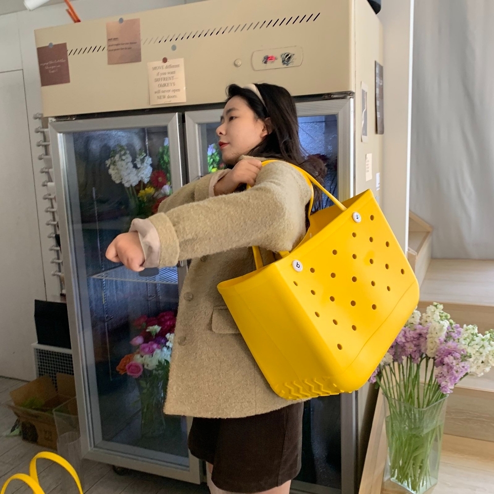 펀칭 젤리백 토트백 실리콘 방수 비치 수영 목욕바구니 샤워 바스켓 장바구니 물놀이 여름 - 상세 이미지 5