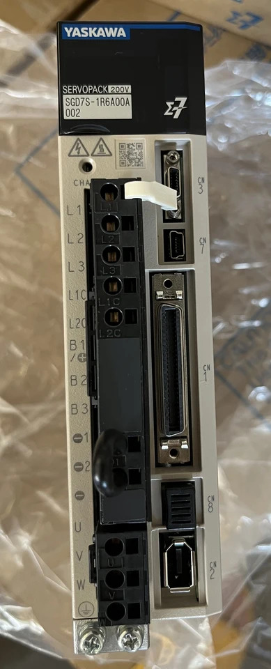 SGD7S-1R6A00A002 서보모터 SGD7S 1R6A00A002 신
