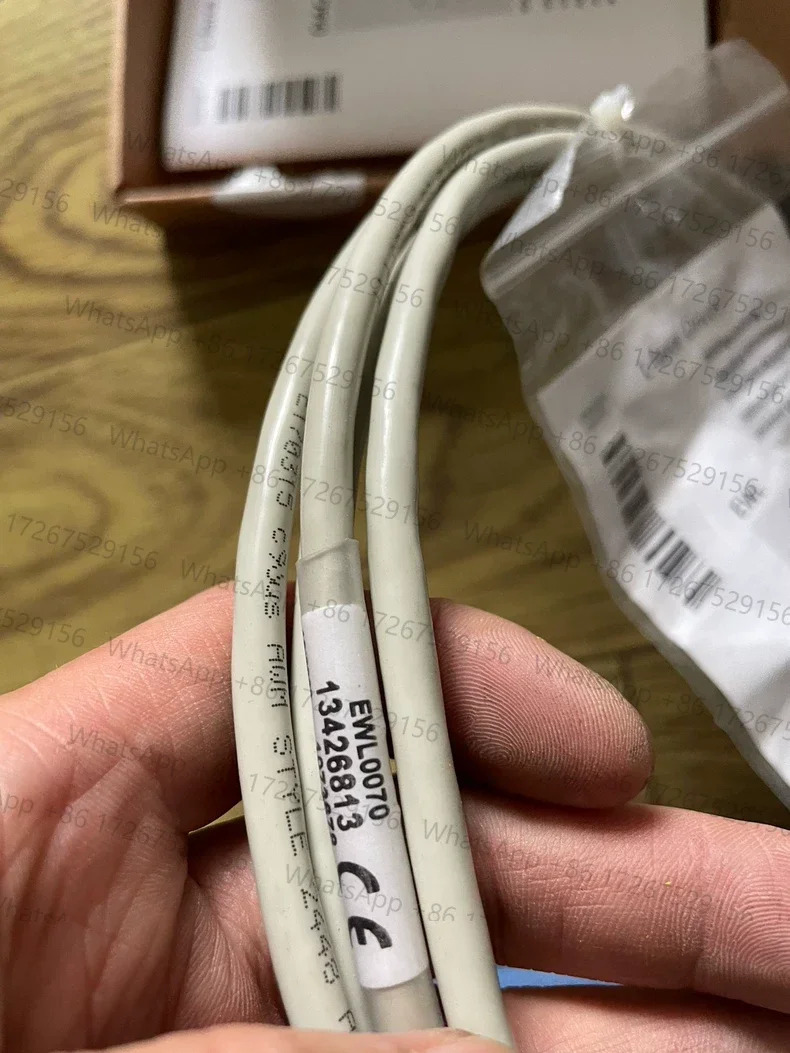 E94AZCUS 서보 드라이브 9400 USB 진단 어댑터