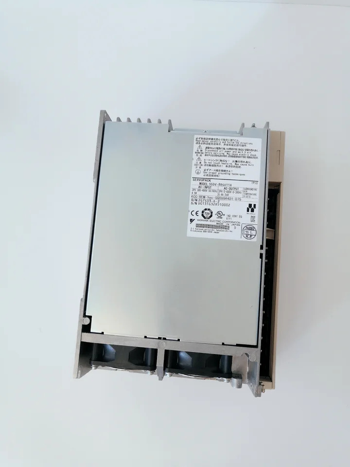 SGDV-8R4D11A 서보 드라이브 SGDV 8R4D11A 신