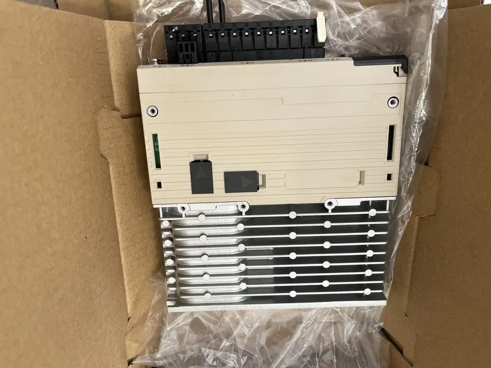 SGDV-2R8A01A 서보 드라이브 SGDV 2R8A01A 신