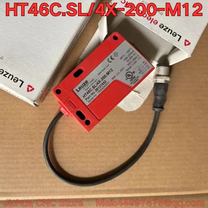 HT46C.SL/4X-200-M12 센서
