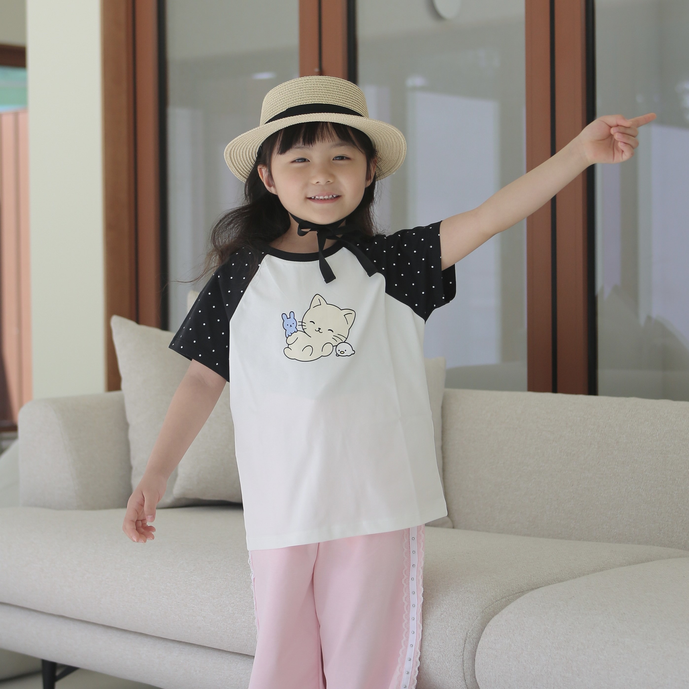 [N배송] 로엠걸즈 도트 라글란 고양이 반팔 티셔츠 RGRA2633C - 상품 이미지