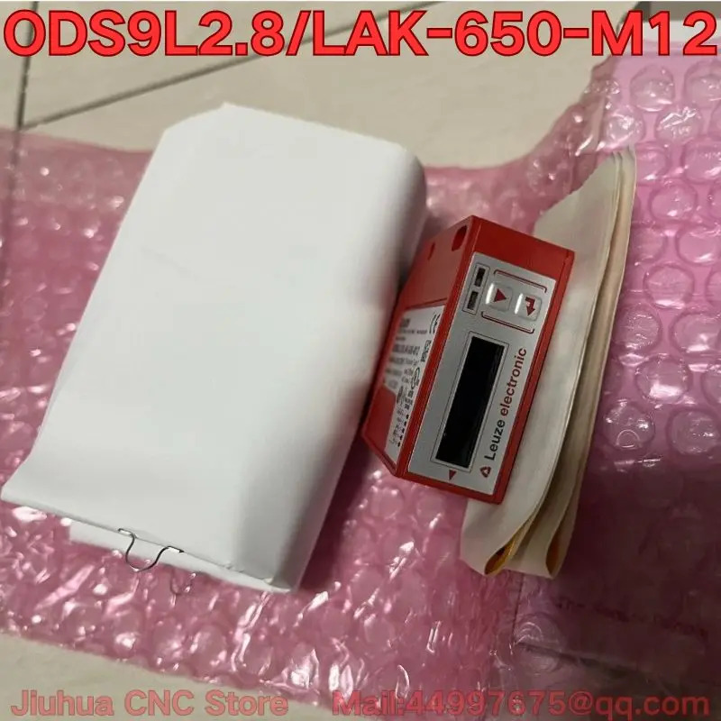 ODS9L2.8/LAK-650-M12 레이저 센서