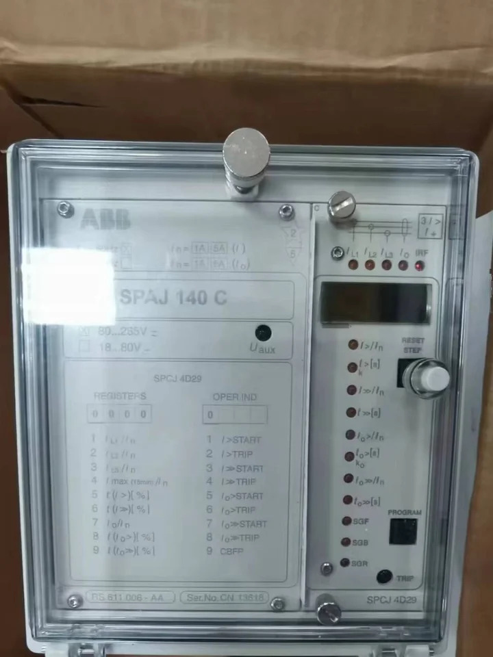 ABB 종합 보호 릴레이 SPAJ 140 C-AA SPCJ 4D29 와 오리지널 포장 교섭