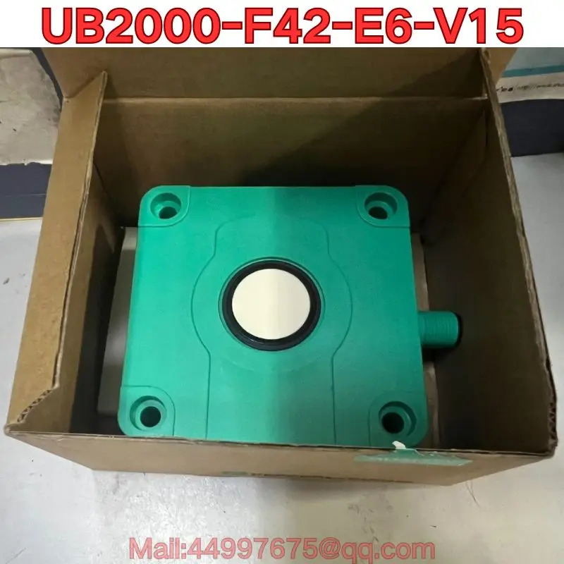 UB2000-F42-E6-V15 초음파 센서