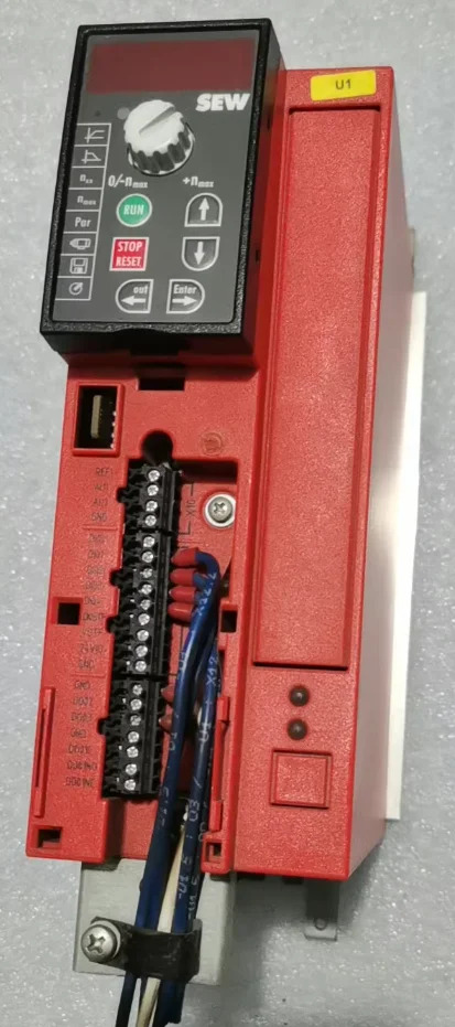 MC07B0008-5A3-4-00 컨버터 MC07B0008 5A3 4 00 신