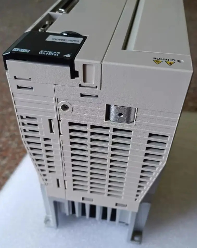SGDV-180A01A 서보 드라이브 SGDV 180A01A