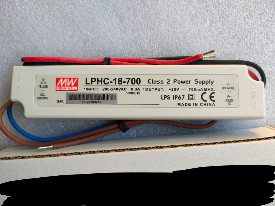 LED 방수 전원공급장치 LPHC-18-700mA 18W 정전류 조명 25V 전자막 화면