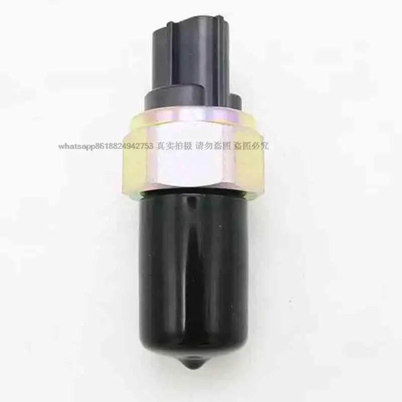 굴삭기 커먼레일 압력센서 FVR FRR FSR FTR 6HK1 8983069000 8-98306900-0