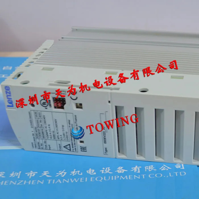 독일 Lenz LENZE 인버터 E82EV222K2C