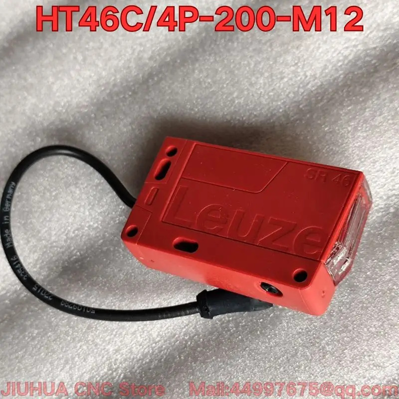 HT46C/4P-200-M12 광전센서