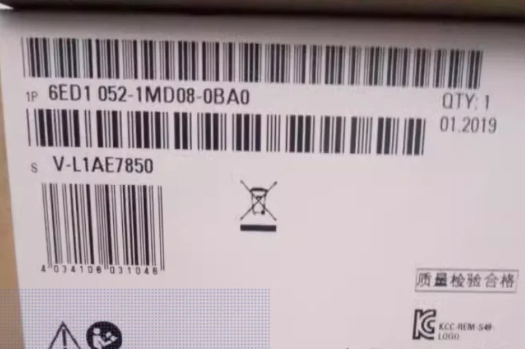 6ED1052-1MD08-0BA0 6ED1052-1FB08-0BA0 6DR5210-0EN00-0AA0 1SDA054319R1