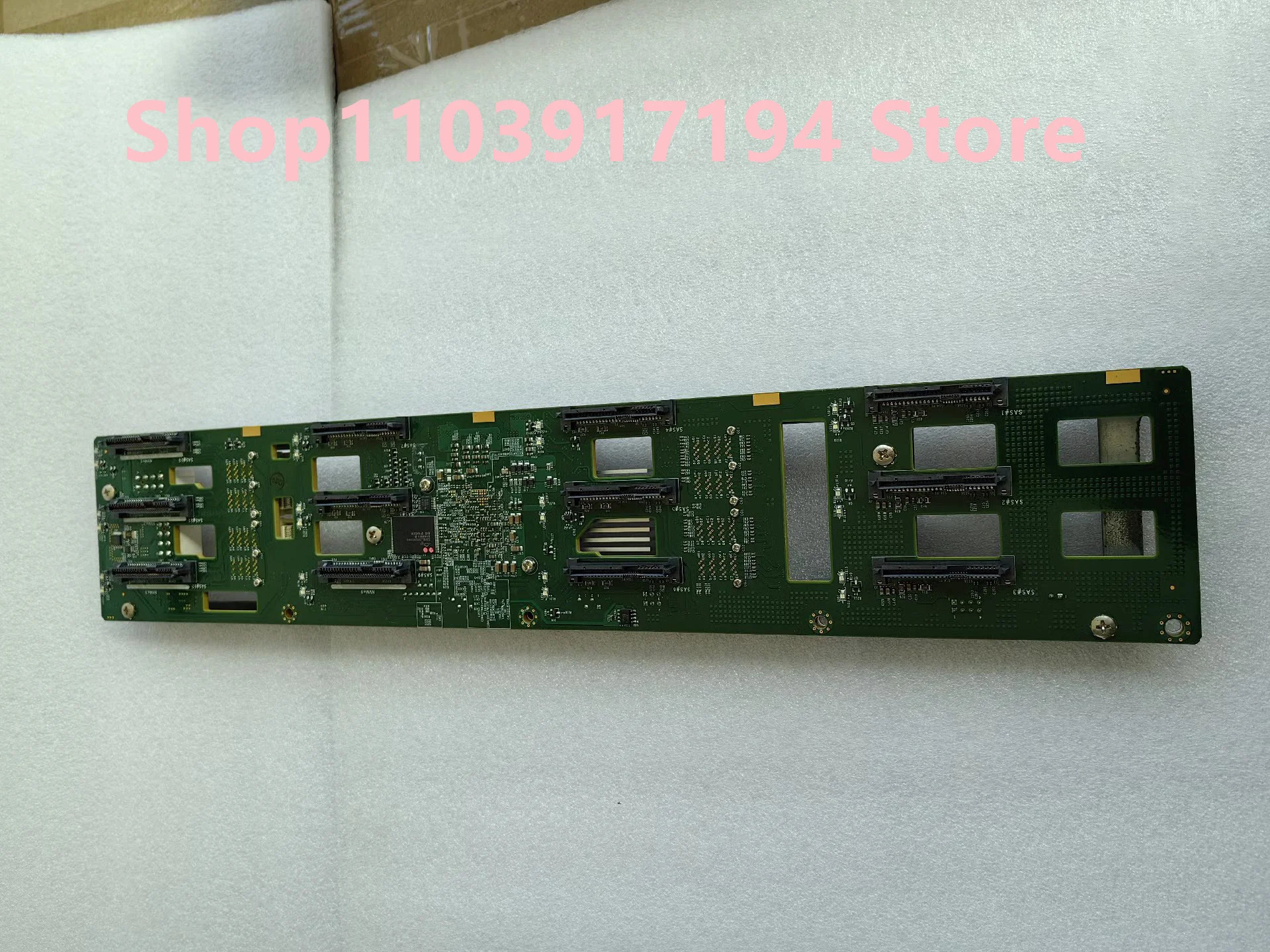 슈퍼마이크로 BPN-SAS3-826SEL1-N4 백플레인