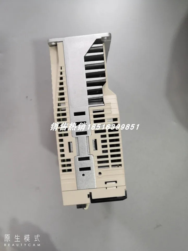 SGDV-7R6A11A002000 Yaskawa 서보 드라이브 포장 공급