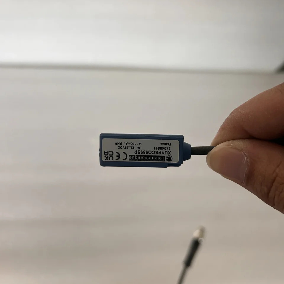 텔레메카니크 확산 광전센서 XUYPSCO989SP