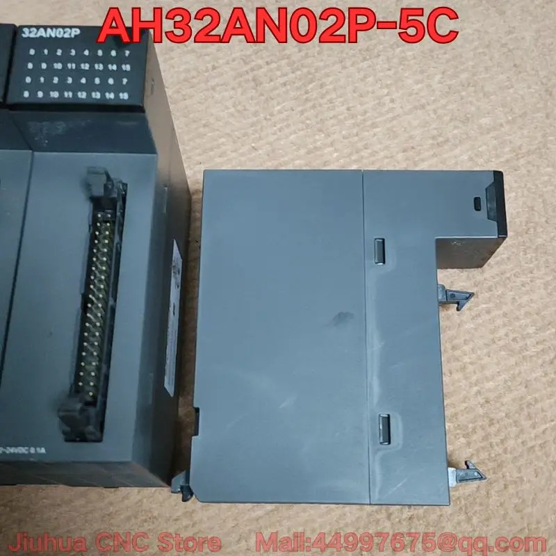 리퍼 AH32AN02P-5C PLC 모듈 기능 리퍼는 정상