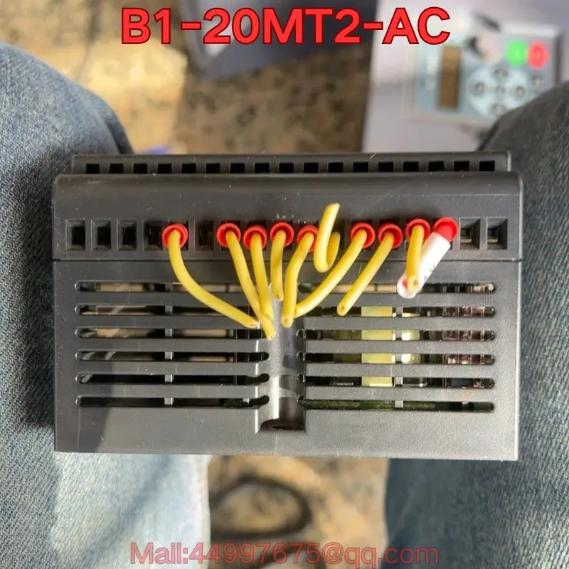 B1-20MT2-AC PLC 컨트롤러