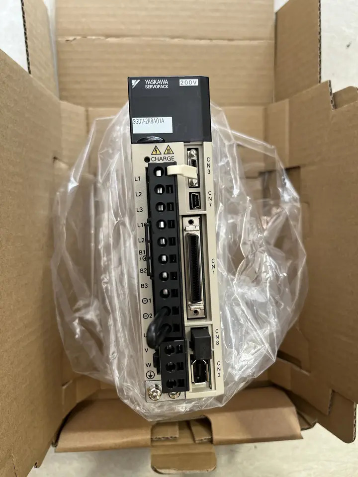 SGDV-2R8A01A 서보 드라이브 SGDV 2R8A01A 신