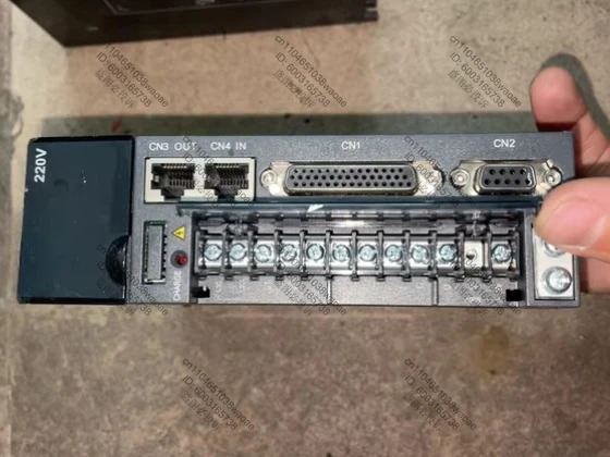서보 드라이브 IS620NS2R8I 1PH AC 200-240V 3PH 0-240V 400W 리퍼 완료