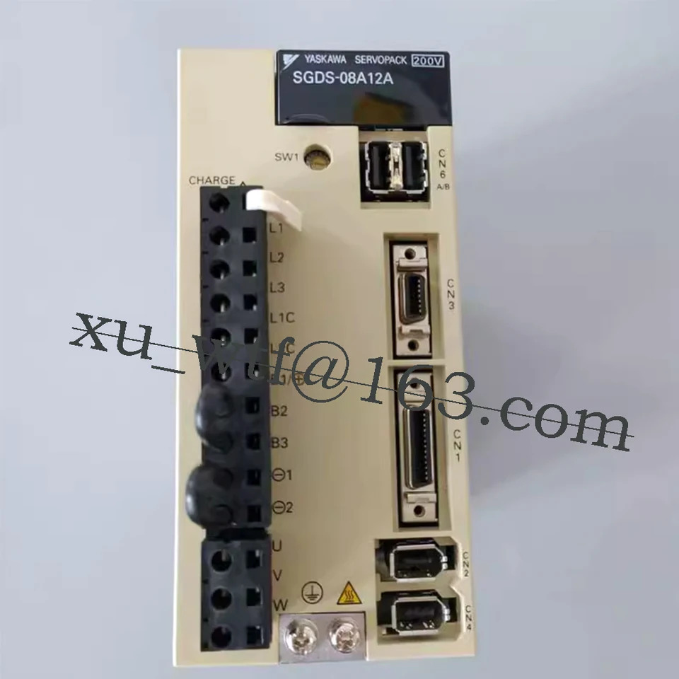 오리지널 서보 드라이버 SGDS-08A12A 신