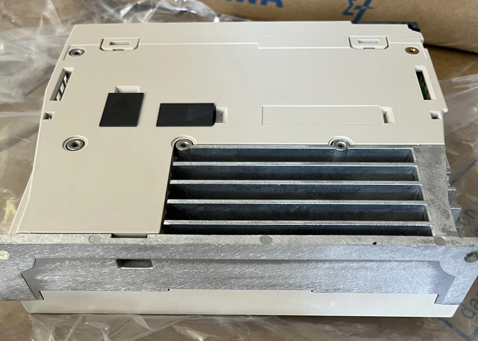 SGD7S-1R6A00A002 서보모터 SGD7S 1R6A00A002 신