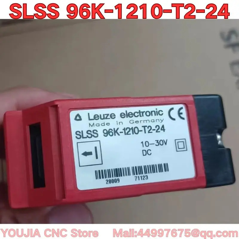 리퍼 SLSS 96K-1210-T2-24 센서 기능 리퍼는 정상 그림 2 투명 커버 누락