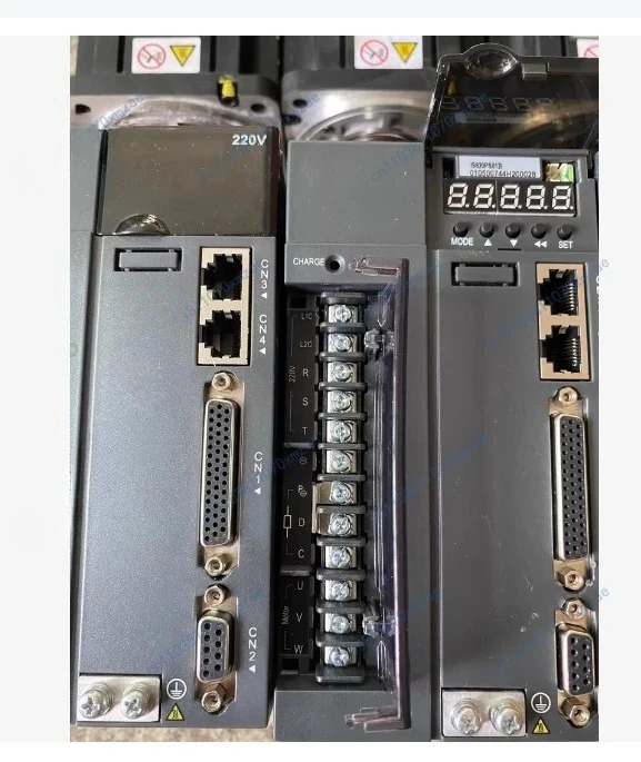 1PSIS620PS 시리즈 서보 세트 드라이브 IS620PS7R6I 모터 ISMH2-10C30CB-U231Y 1KW 3.18Nm 3000rpm.