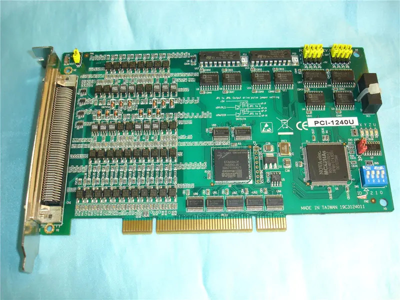 Advantech PCI-1240 모션 제어 카드 4 축 PCI-1240U