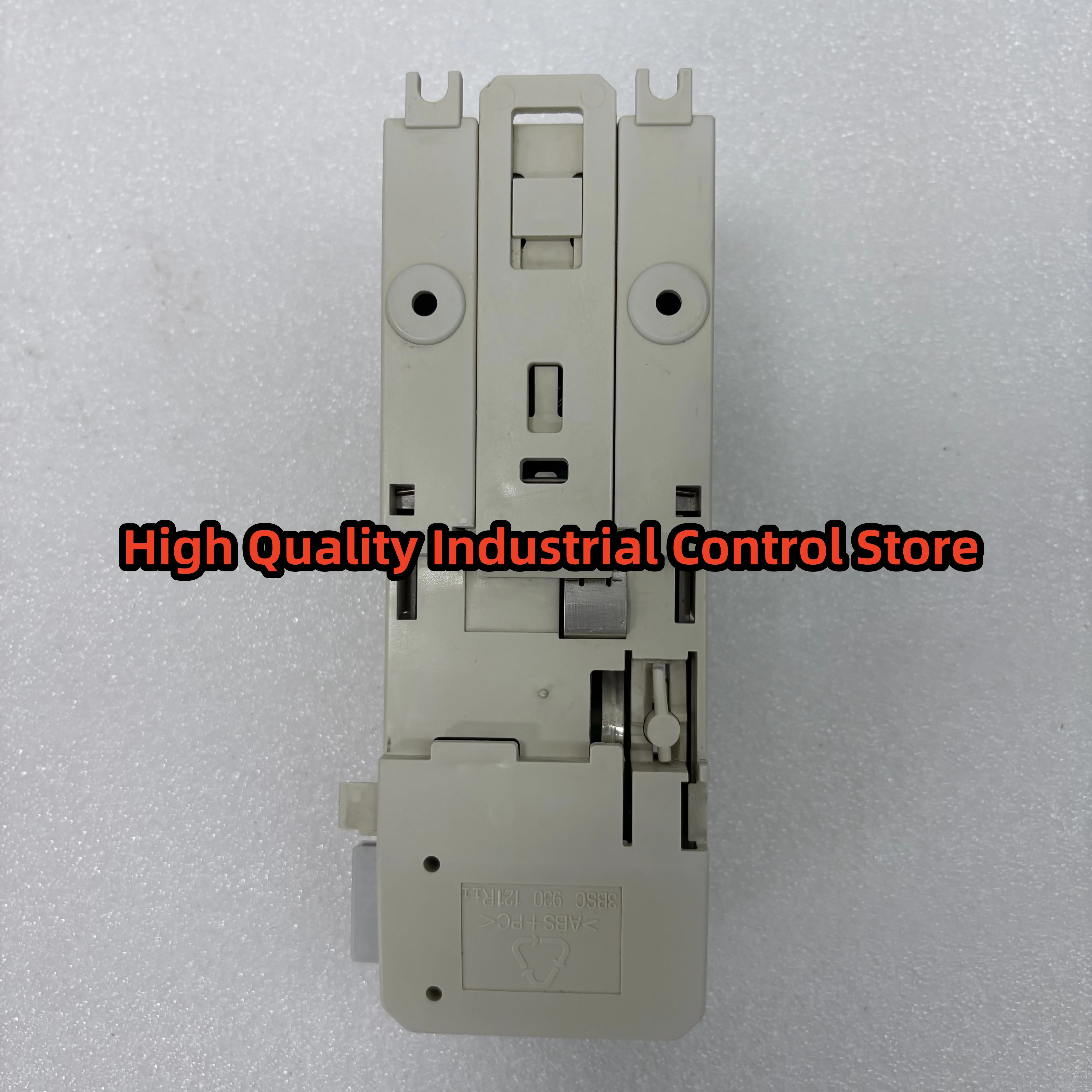 3BSE 013230 R1 TU810V1 028602 DO880 PLC 모듈 원본