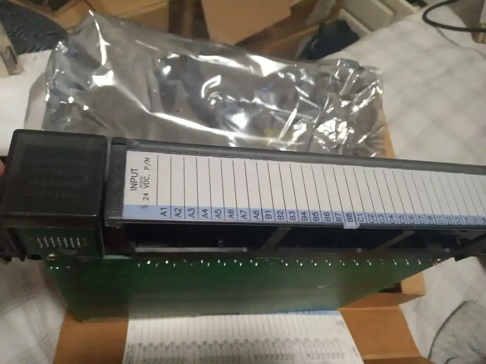 GE 프로그래밍 컨트롤러 모듈 충실도 IC697MDL653H 신