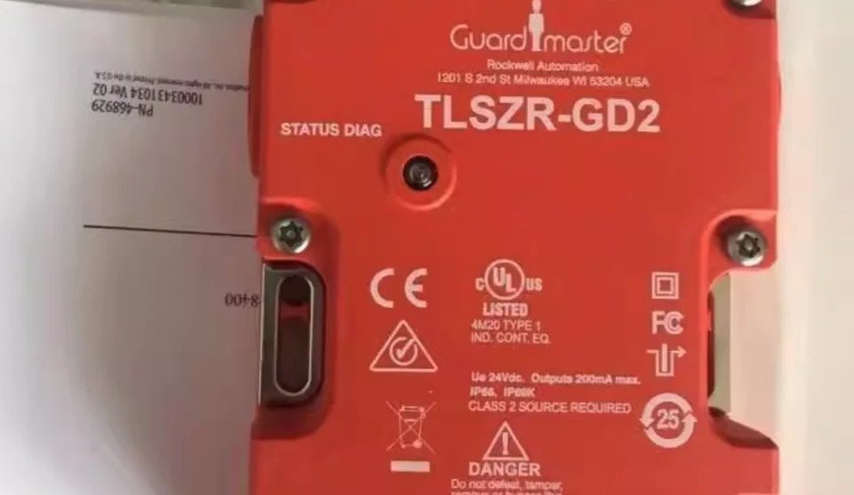 TLSZR-GD2 3RT-2AB01 ATS01N232QN 15kvt 6ES7231-0HF22-0XA0 6ES7231-7PC22-0XA0
