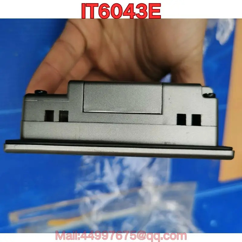 IT6043E 터치 스크린