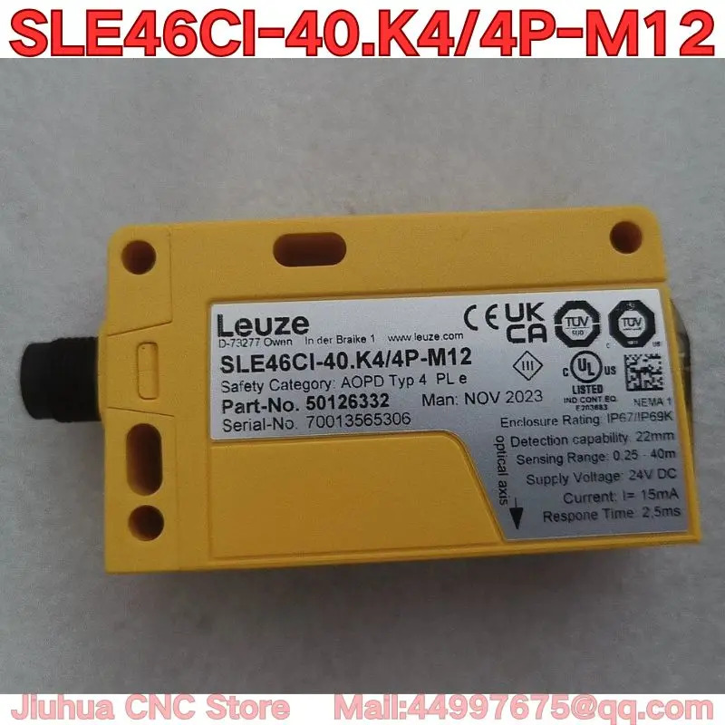 SLE46CI-40.K4/4P-M12 광전센서