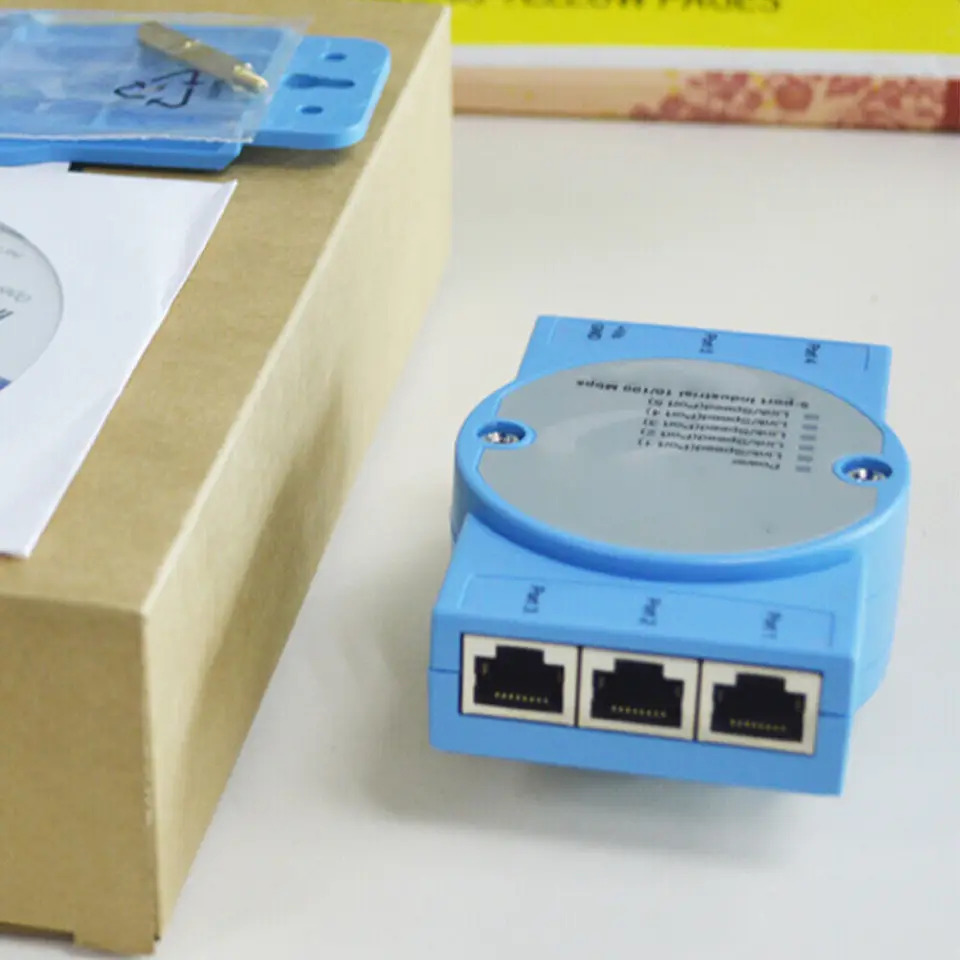 Advantech ADAM-6520L 이더넷 절연 스위치 모듈