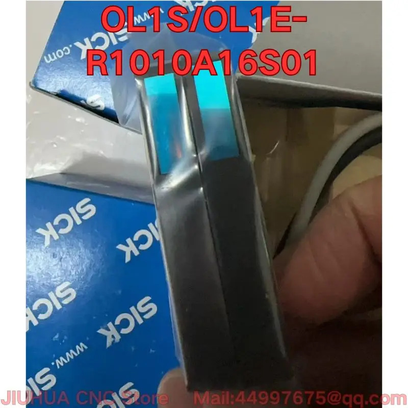 리퍼 새 OL1S/OL1E-R1010A16S01 레이저 변위센서
