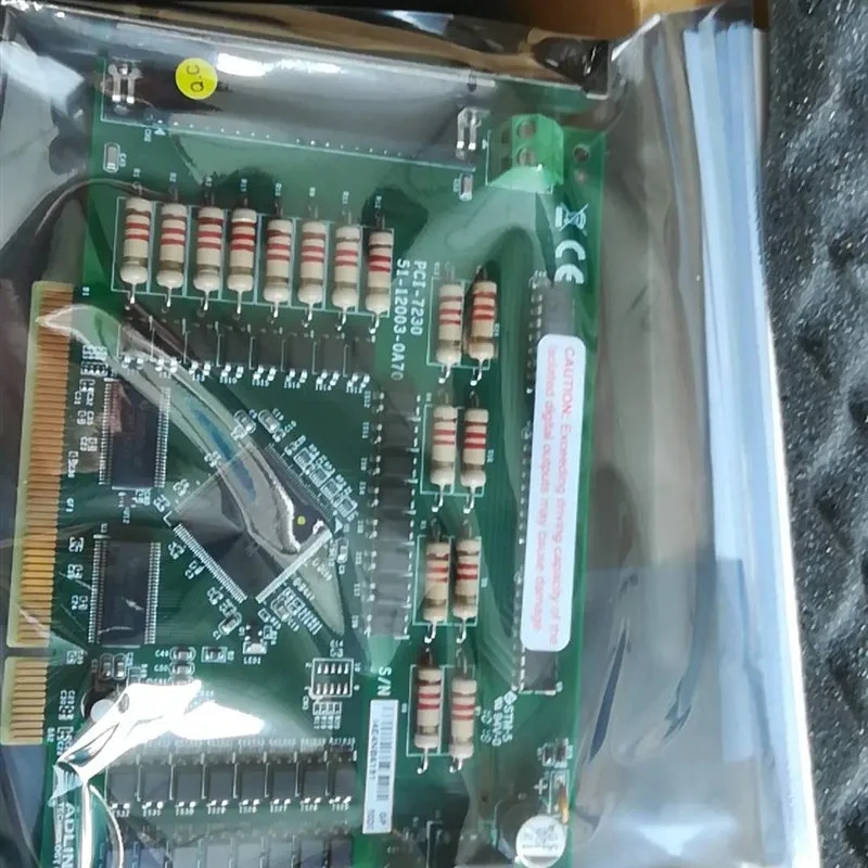 ADLINK PCI-7230 신규 카드 포장 공급